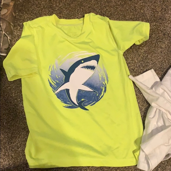 2 kids t shirts - Picture 5 of 5